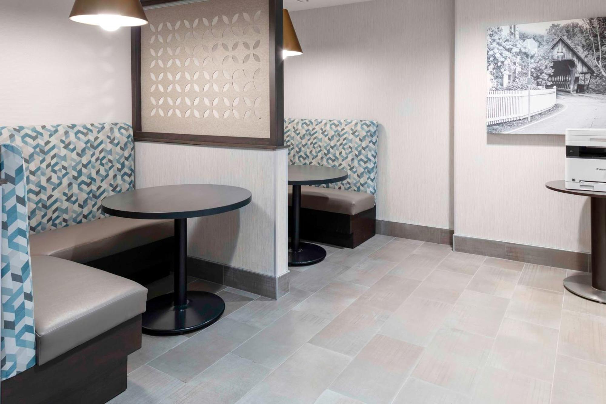 Hampton Inn Conyers Kültér fotó